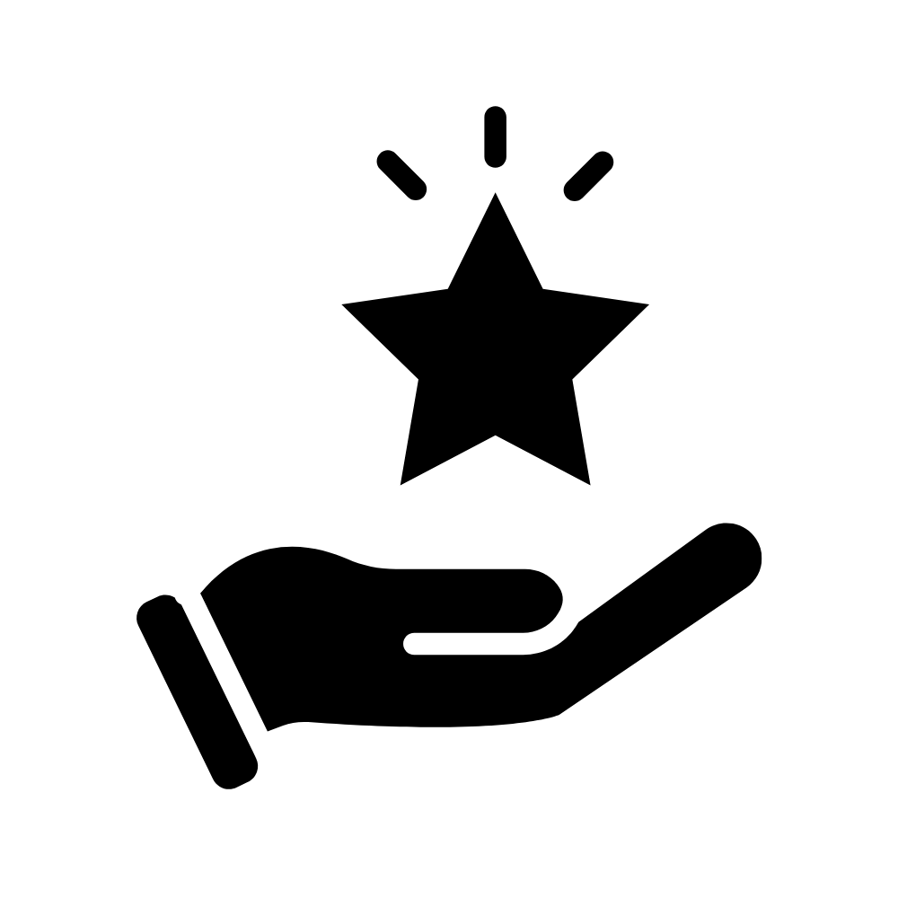 Logo LiqFam Member Benefits die in der hand gehalten werden in Form eines Sterns